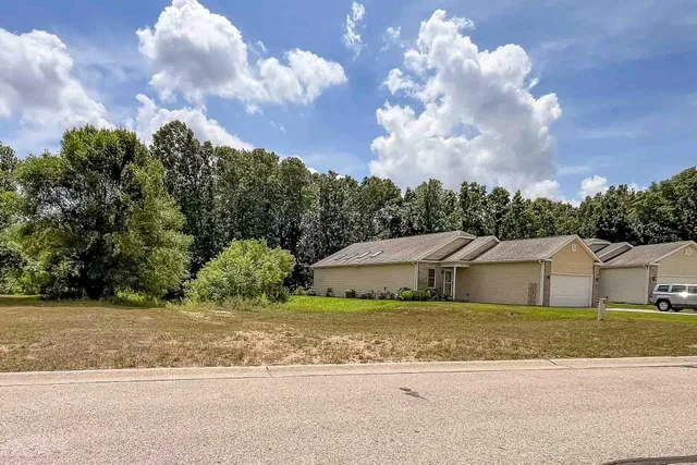 $659,900 | 2723 Sugarberry Lane, Niles, MI 49120