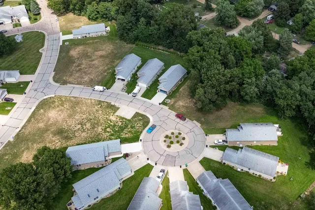 $659,900 | 2723 Sugarberry Lane, Niles, MI 49120