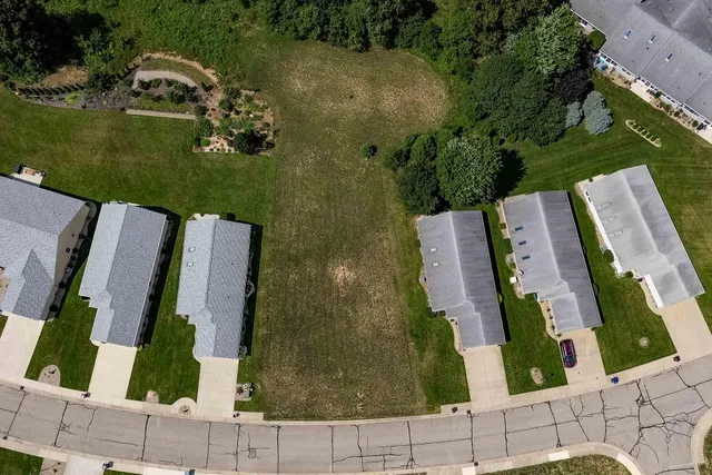 $659,900 | 2723 Sugarberry Lane, Niles, MI 49120