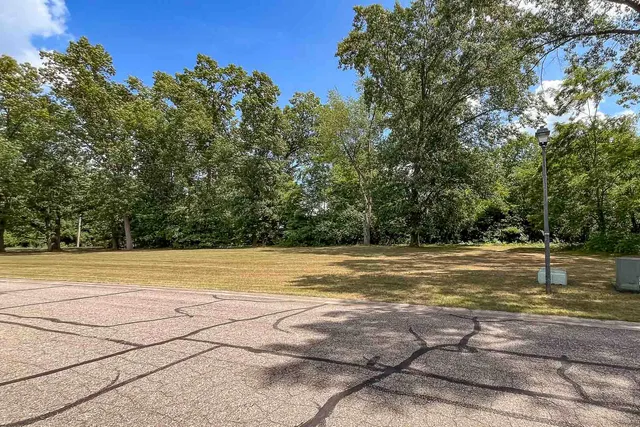 $659,900 | 2723 Sugarberry Lane, Niles, MI 49120