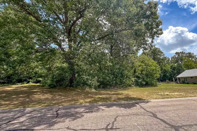 $659,900 | 2723 Sugarberry Lane, Niles, MI 49120