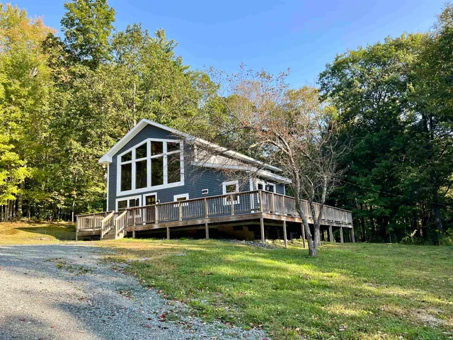 $359,900 | 913 Saw Mill Hill Road, Wells, VT 05774