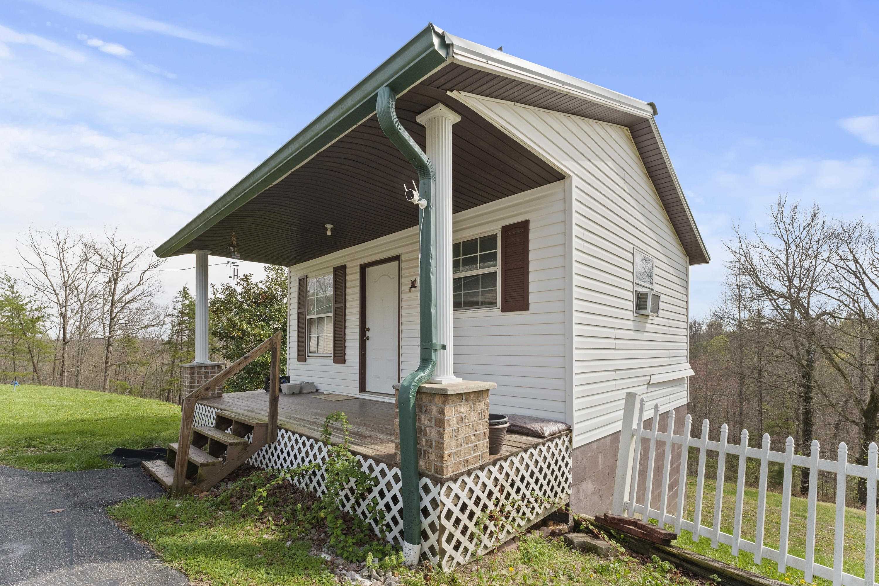405 Broadleaf Road Louisa, KY 41230 - Photo 32 of 38