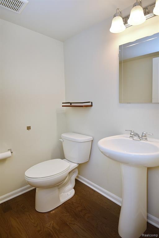 2888 Glenbar Circle Rochester, MI 48307 - Photo 19 of 38