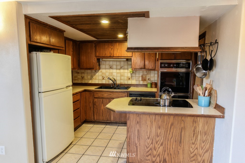 825 North Laventure Road Mount Vernon, WA 98273 - Photo 5 of 14 Gallery Image 5