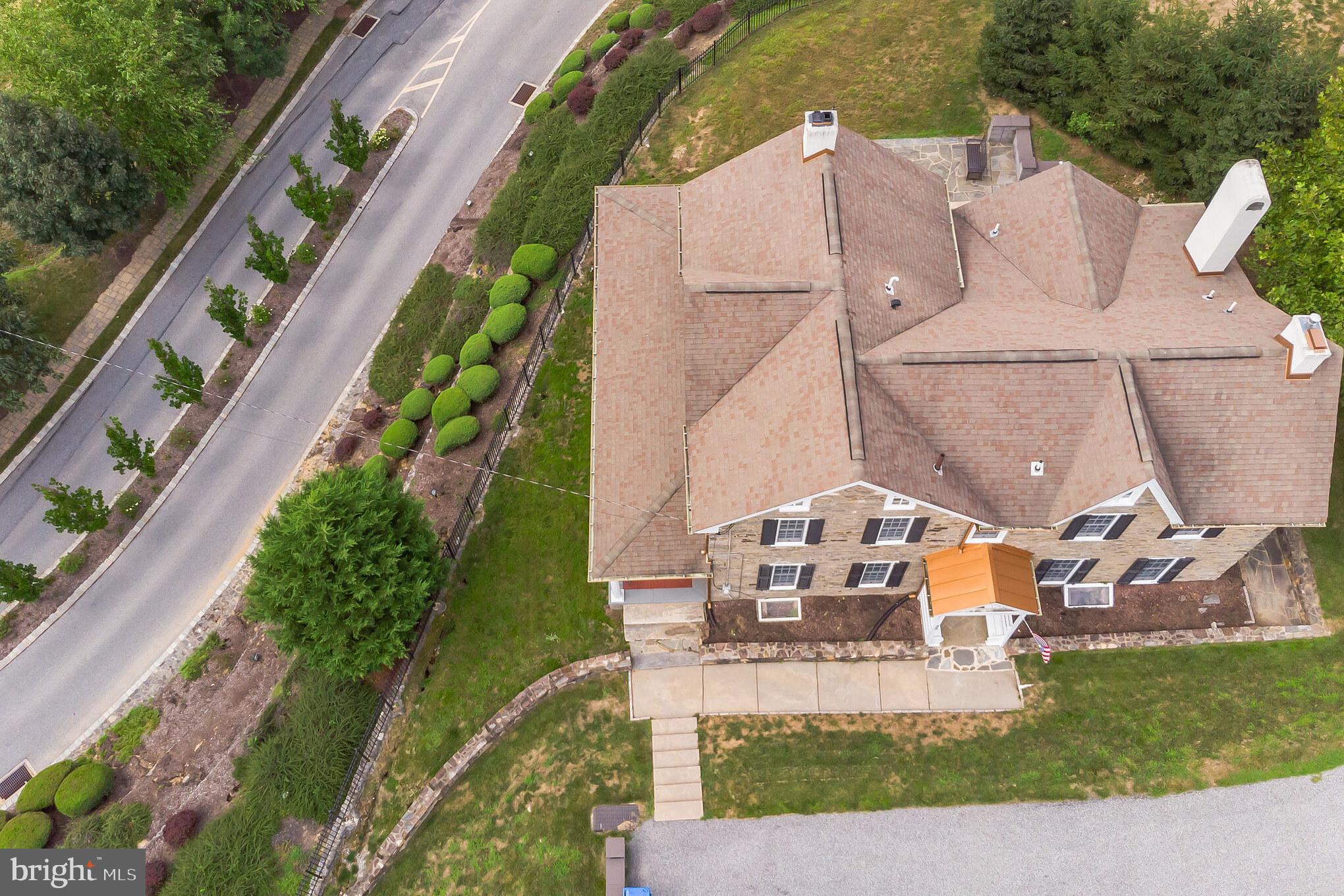 300 Ravenscliff Drive Springfield, PA 19064 - Photo 38 of 45 AERIAL VIEW