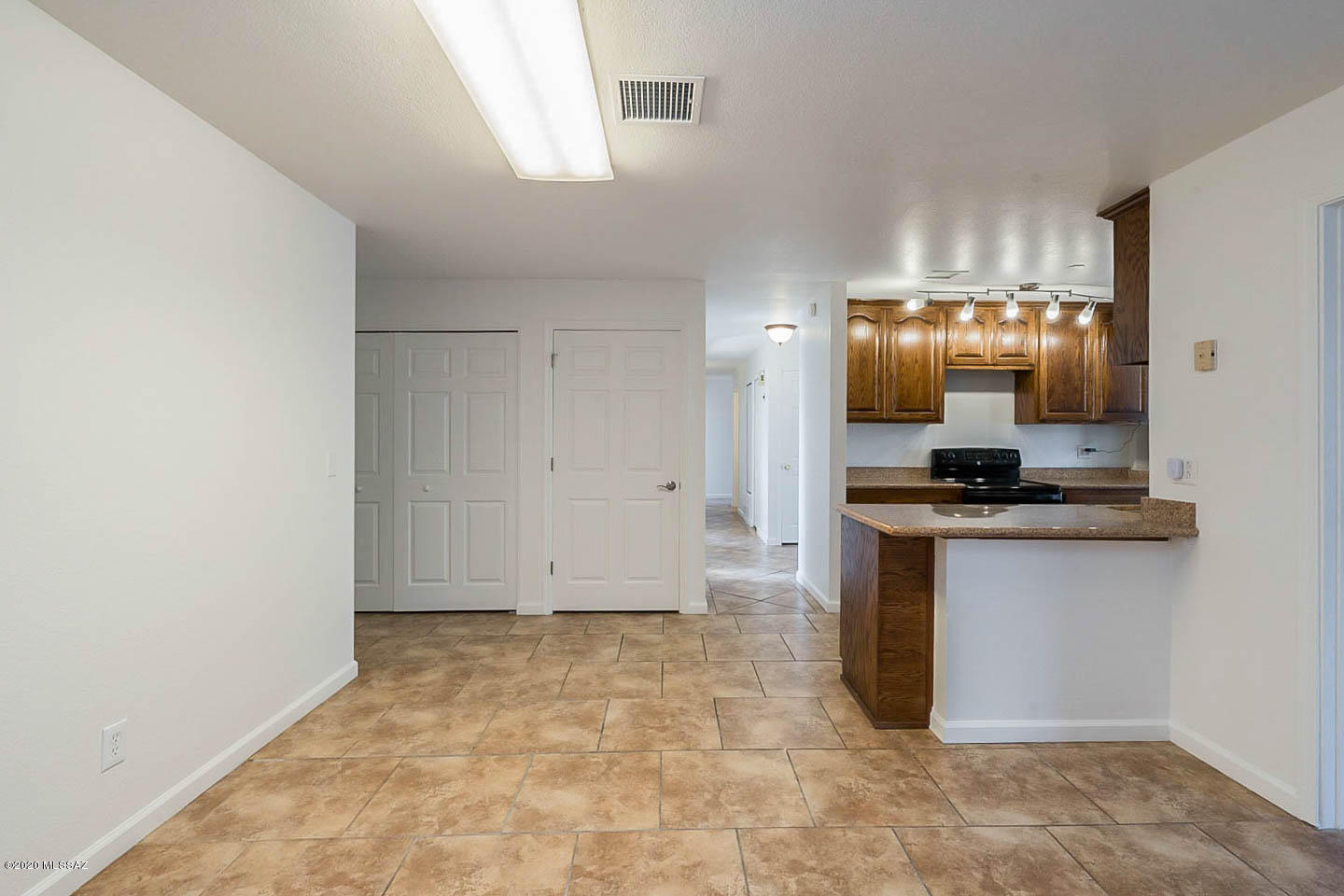3436 West Raintree Drive Tucson, AZ 85741 - Photo 11 of 34