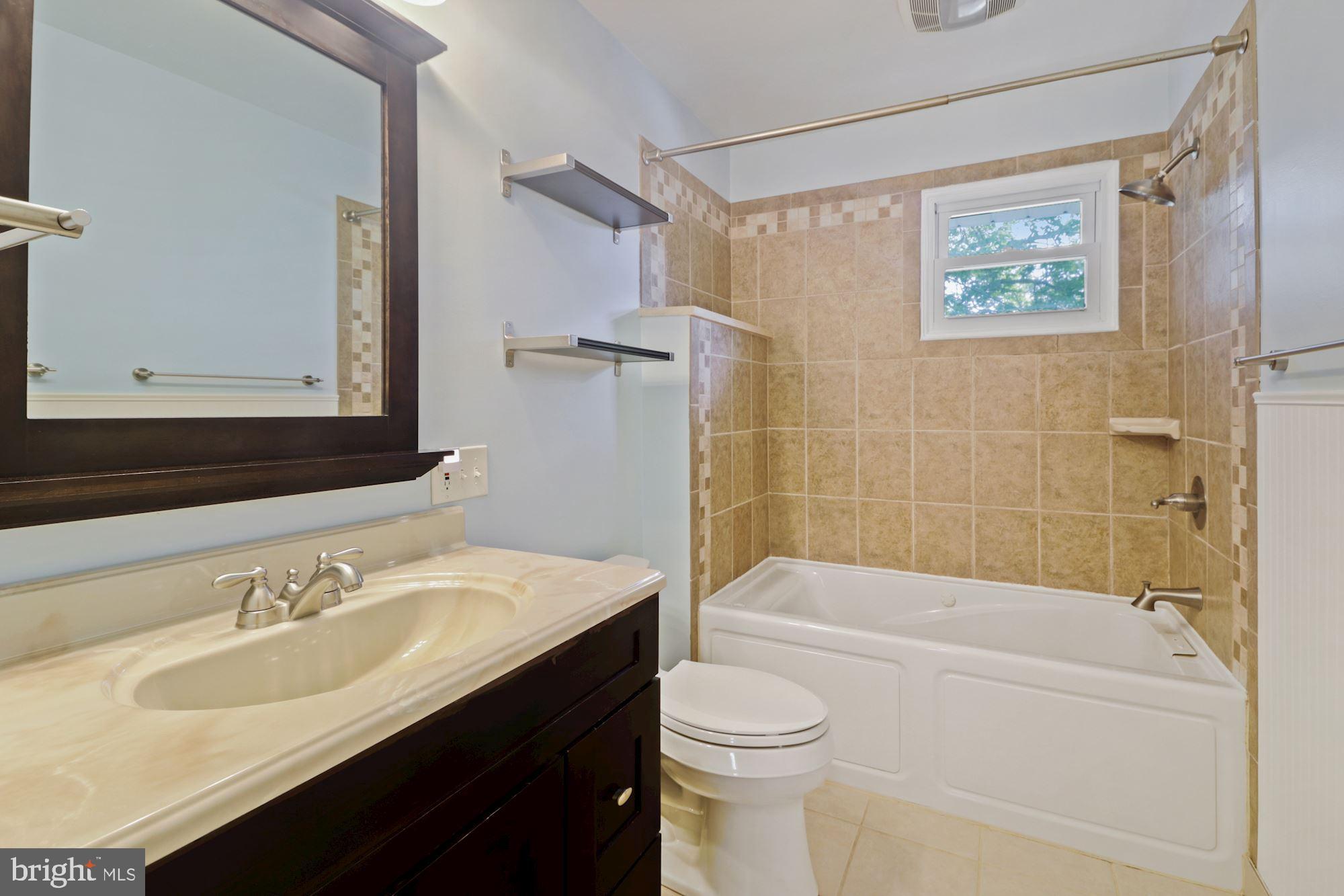 9109 Crosshill Road Baltimore, MD 21234 - Photo 21 of 33 Gallery Image 21