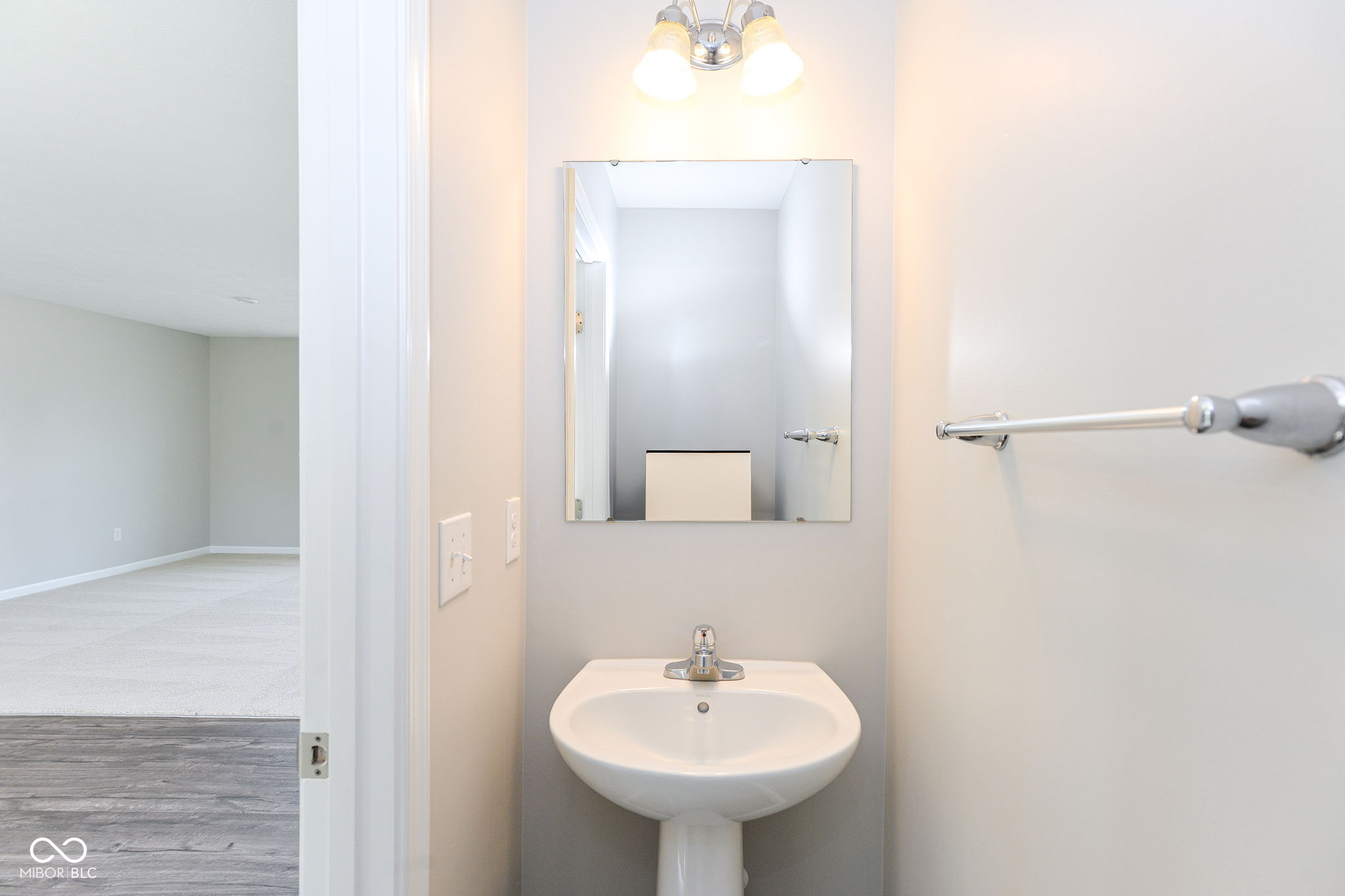 2751 Pointe Club Road Indianapolis, IN 46229 - Photo 11 of 27