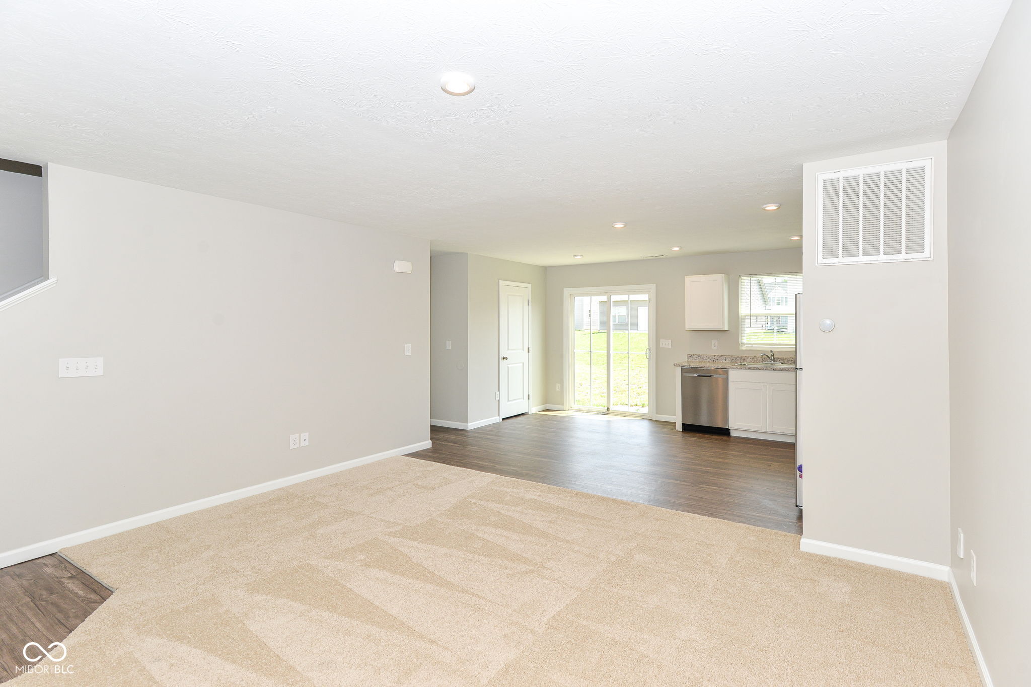 2751 Pointe Club Road Indianapolis, IN 46229 - Photo 5 of 27
