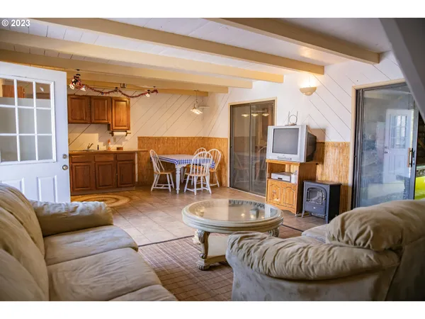 $79,000 | 4 East Port Marina Drive, Unit 304, Hood River, OR 97031