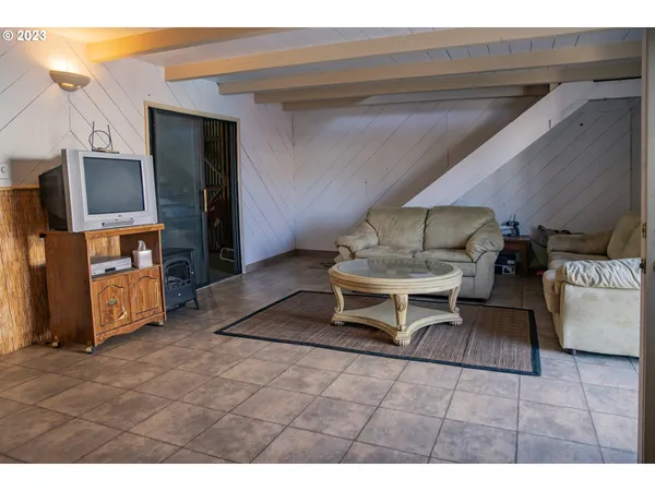 $79,000 | 4 East Port Marina Drive, Unit 304, Hood River, OR 97031