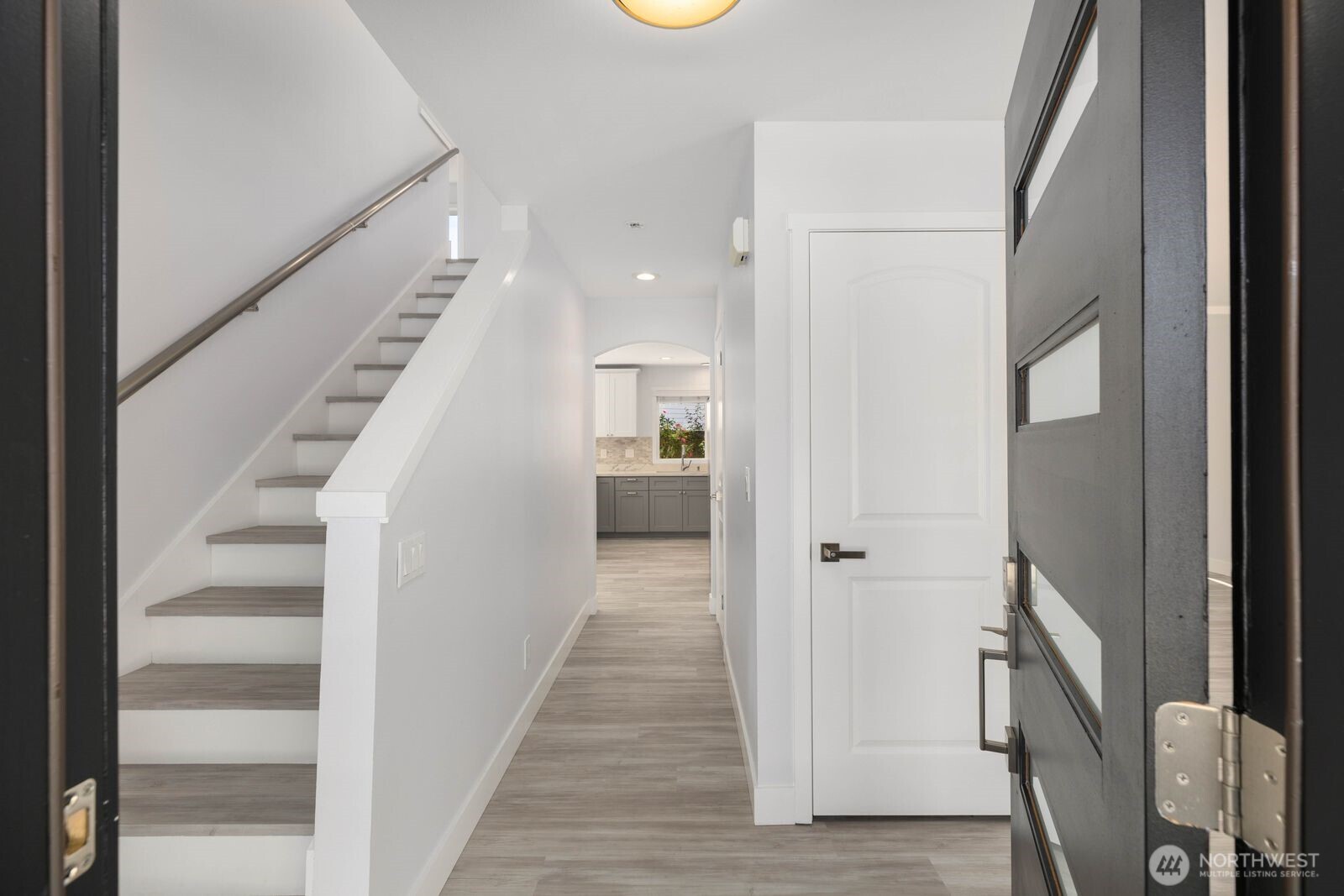 20133 7th Avenue Southeast Bothell, WA 98012 - Photo 4 of 38 Gallery Image 4