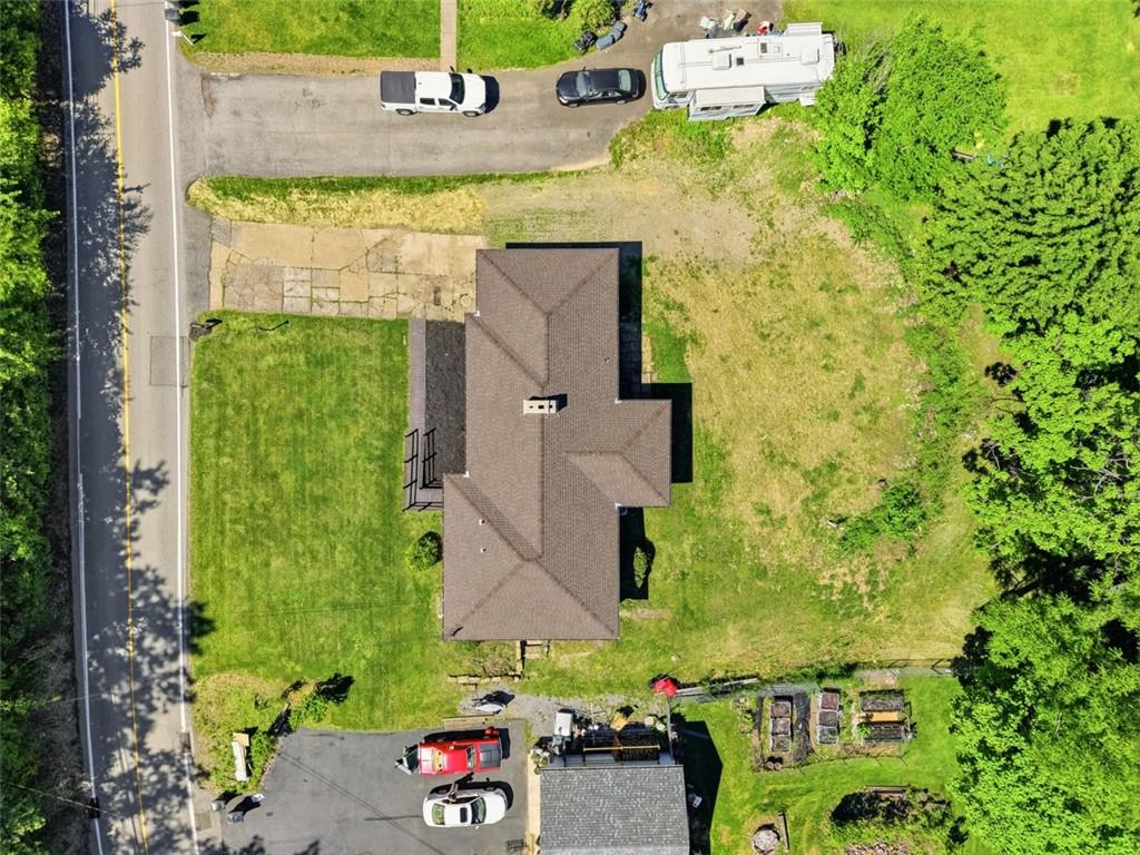 524 McElheny Road Glenshaw, PA 15116 - Photo 41 of 41 an aerial view of a house with a yard