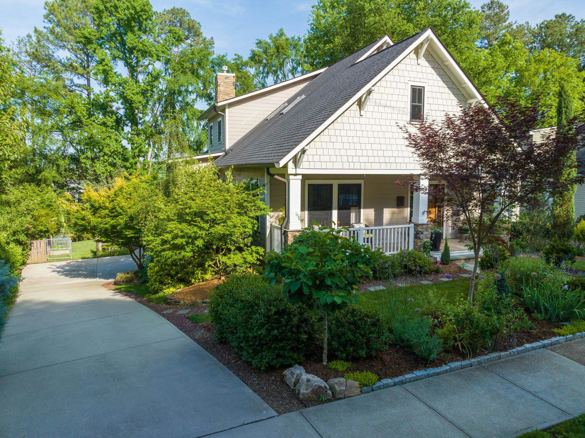 1610 Bickett Boulevard Raleigh, NC 27608 - Photo 9 of 44 a view of a yard in front of house