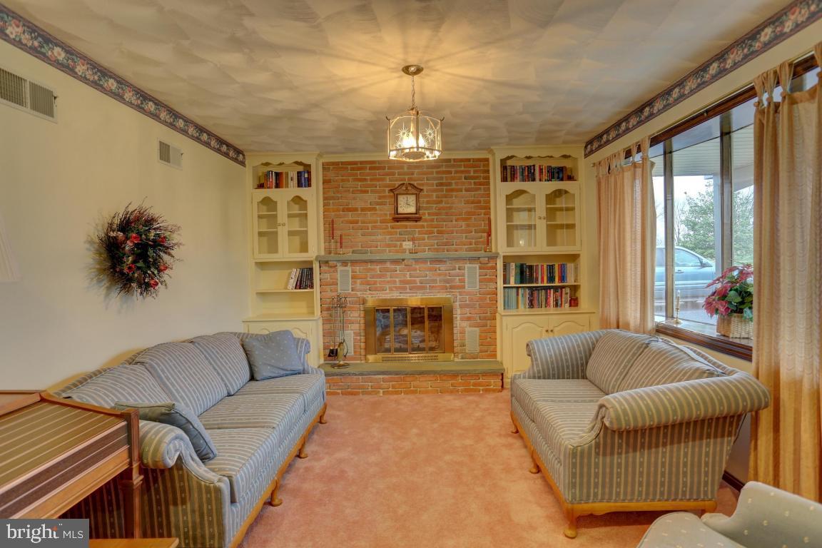 421 Anderson Ferry Road Mount Joy, PA 17552 - Photo 3 of 27 Gallery Image 3