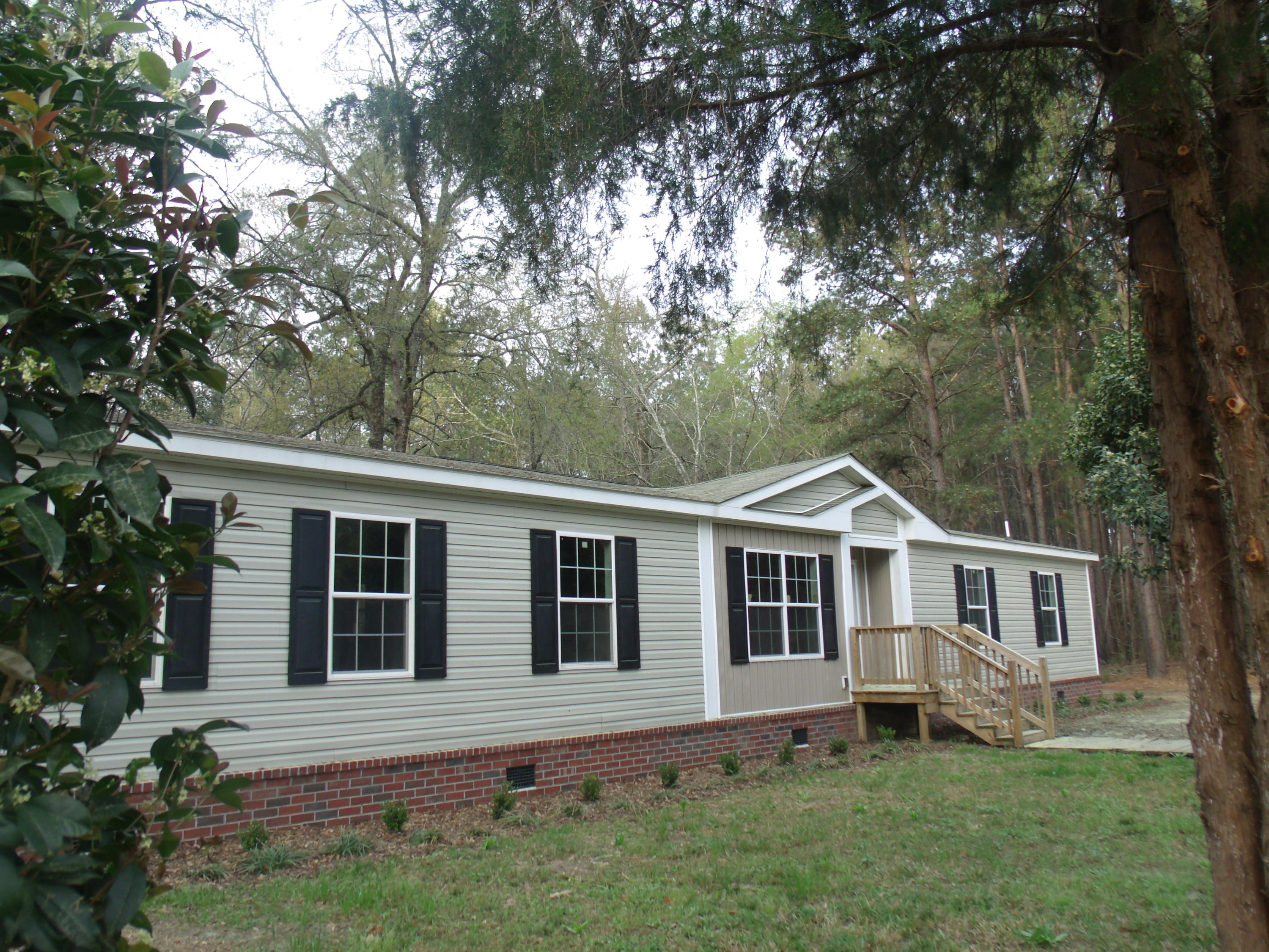 3161 Rehoboth Road Cottageville, SC 29435 - Photo 5 of 24 Love the Landscaping