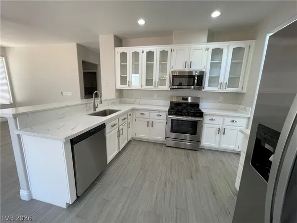 $2,550 | 7832 Blue Eagle Way, Las Vegas, NV 89128