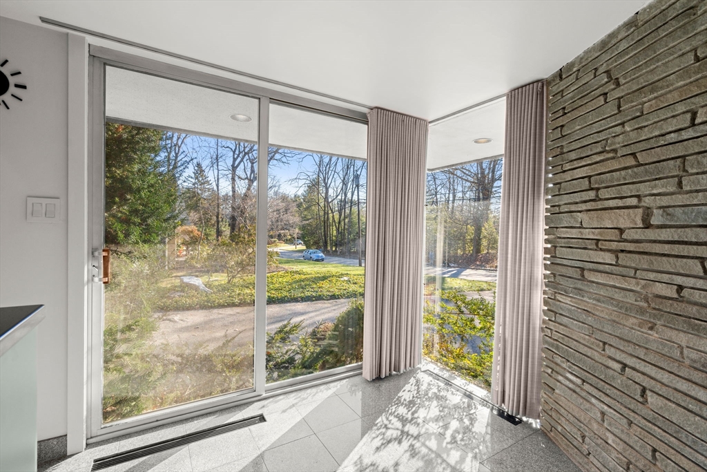 64 Oak Hill Road Worcester, MA 01609 - Photo 25 of 42 Gallery Image 25