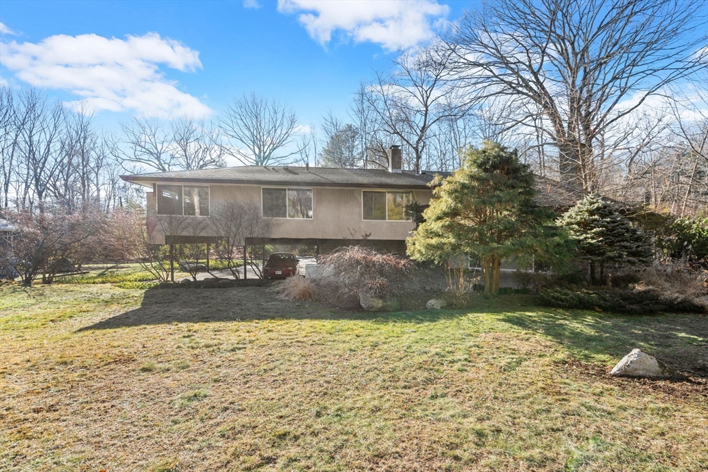 64 Oak Hill Road Worcester, MA 01609 - Photo 9 of 42 Gallery Image 9