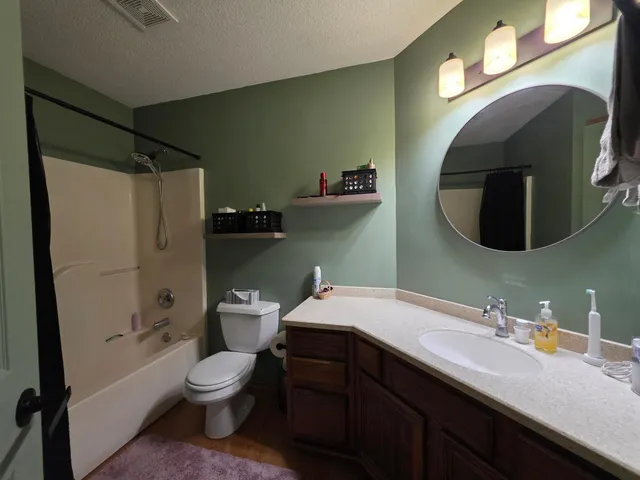 $330,000 | 407 8th Street Southwest, Plainview, MN 55964