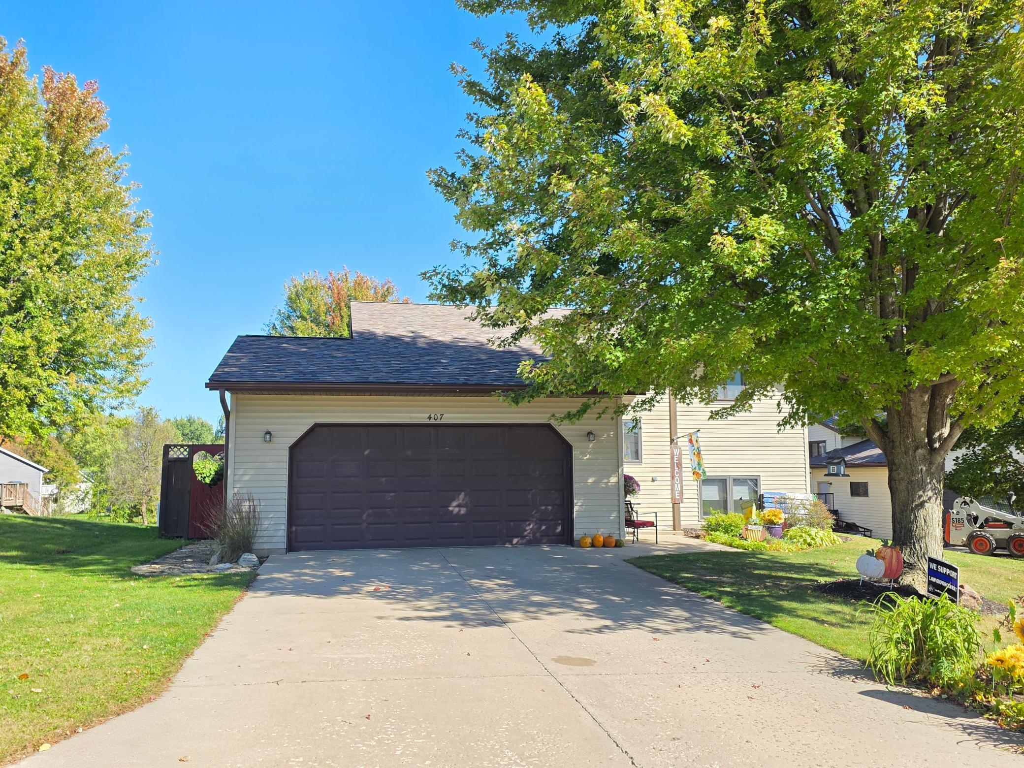 407 8th Street Southwest Plainview, MN 55964 - Photo 4 of 38
