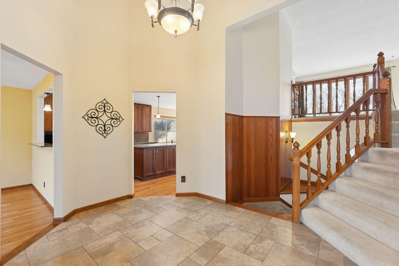 970 Sherwood Road Shoreview, MN 55126 - Photo 16 of 48 Gallery Image 16