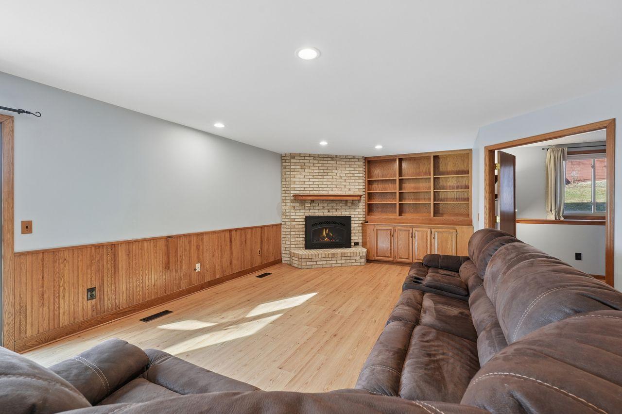 970 Sherwood Road Shoreview, MN 55126 - Photo 8 of 48 Gallery Image 8