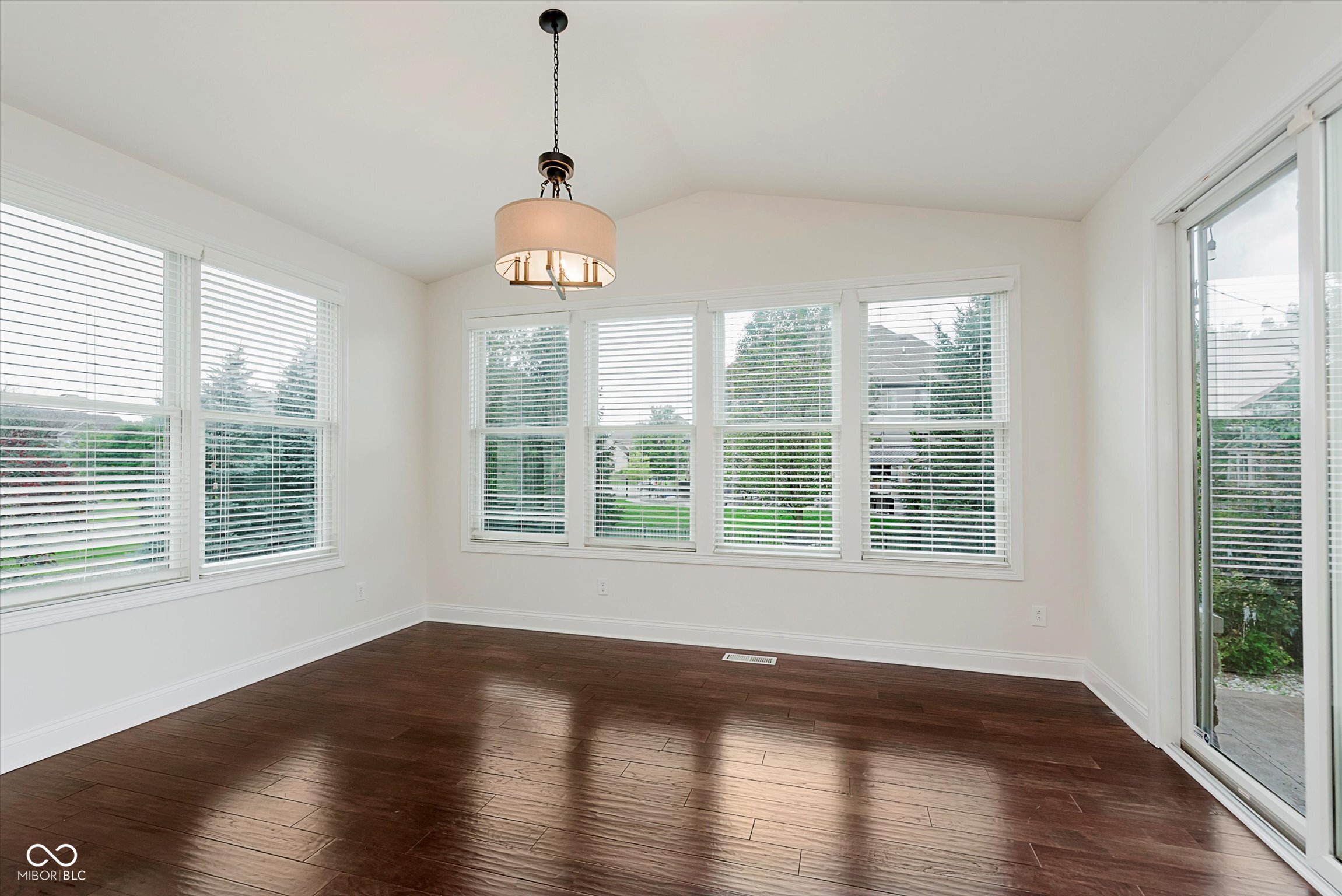 10264 Normandy Way Fishers, IN 46040 - Photo 17 of 39