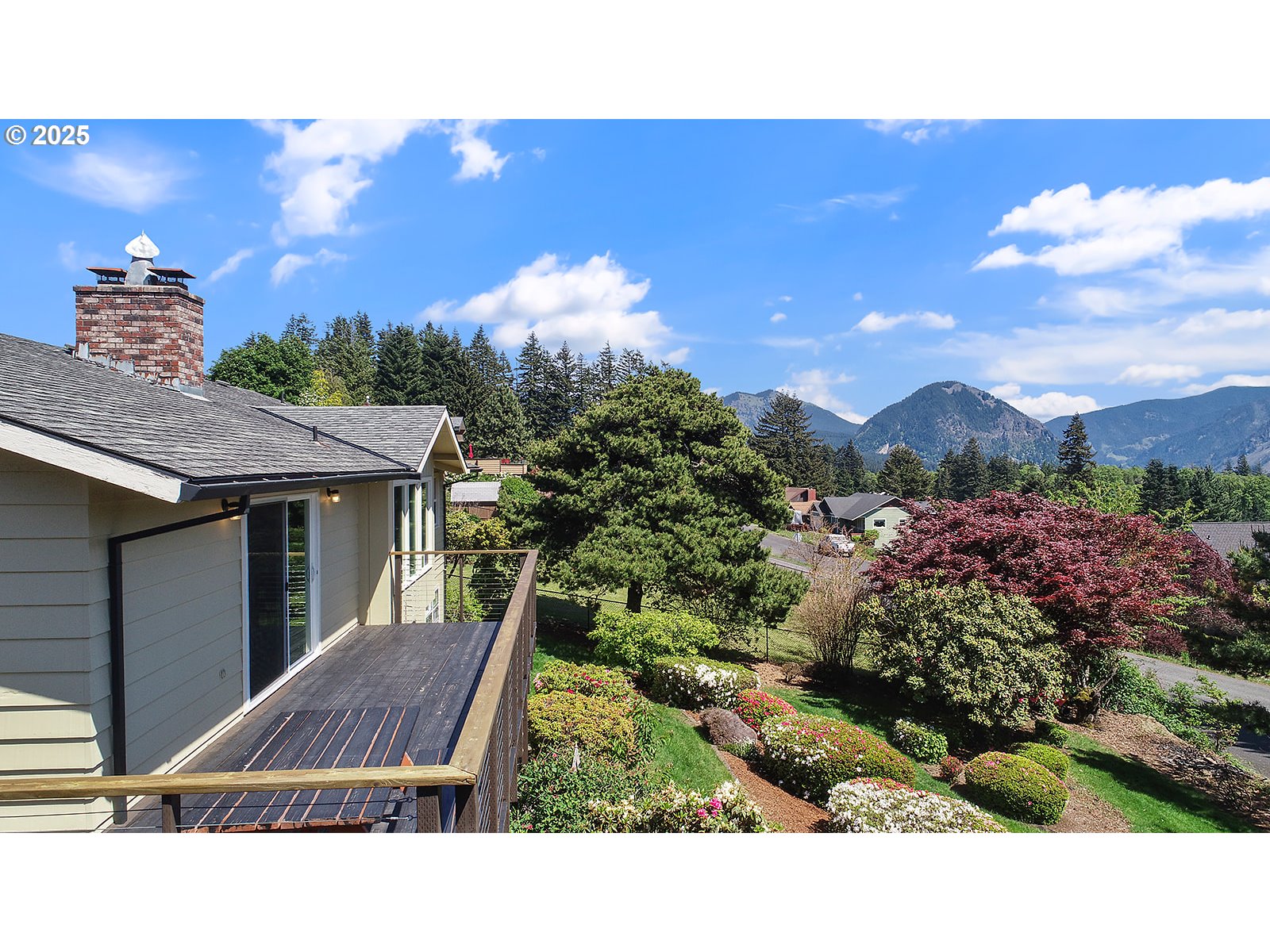 101 Allen Street Carson, WA 98610 - Photo 39 of 48 a view of a terrace