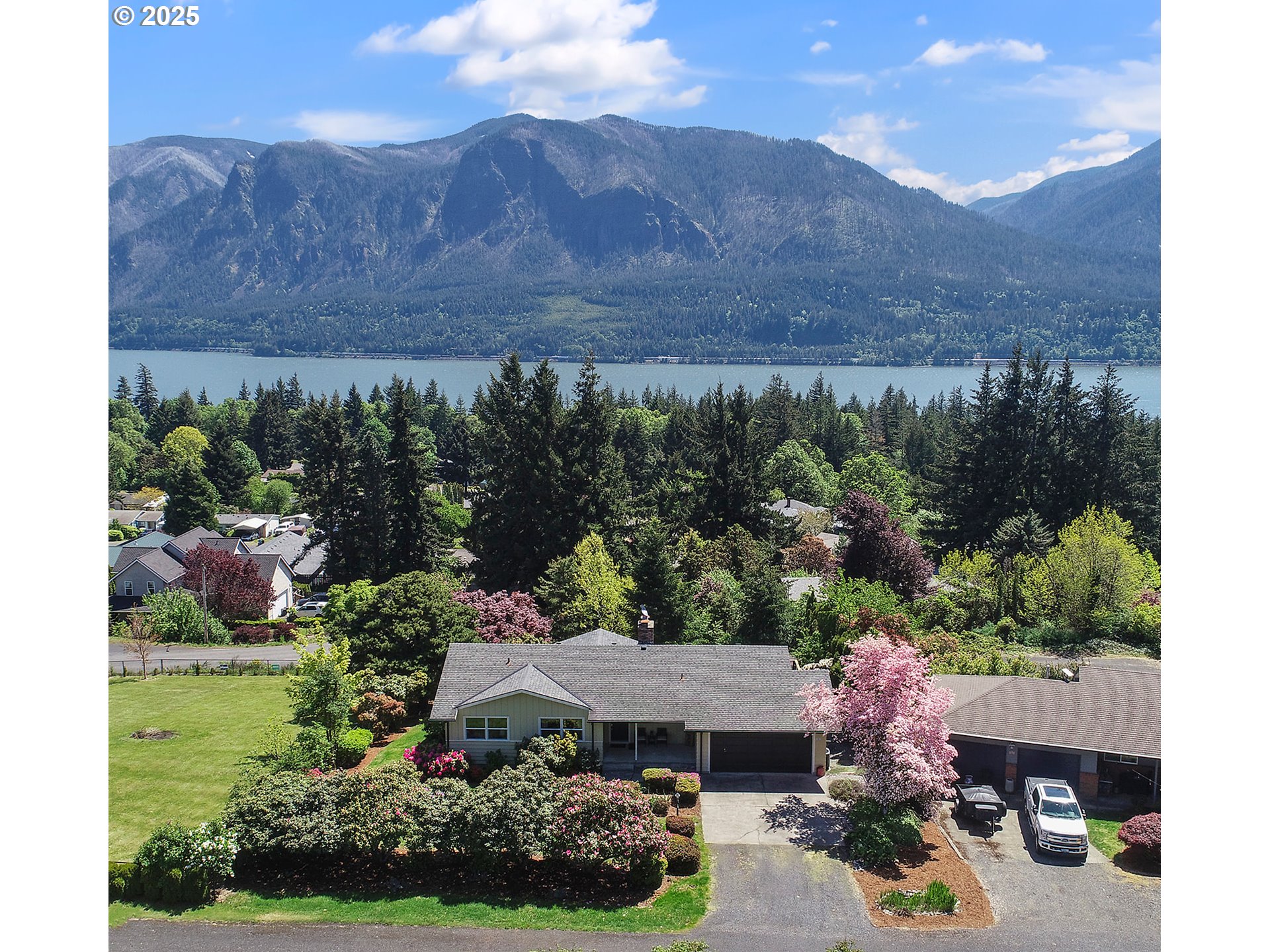 101 Allen Street Carson, WA 98610 - Photo 8 of 48 a view of a backyard