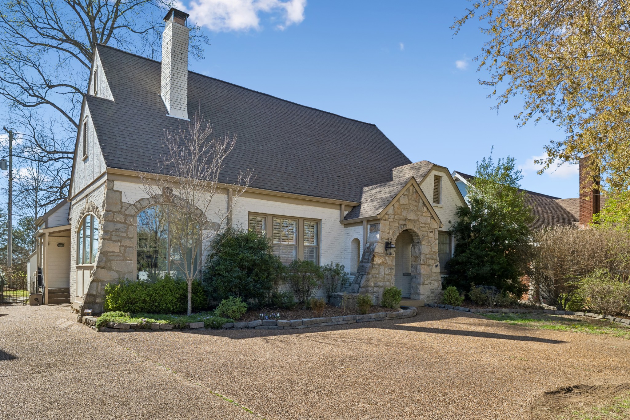 239 Cherokee Road Nashville, TN 37205 - Photo 2 of 5