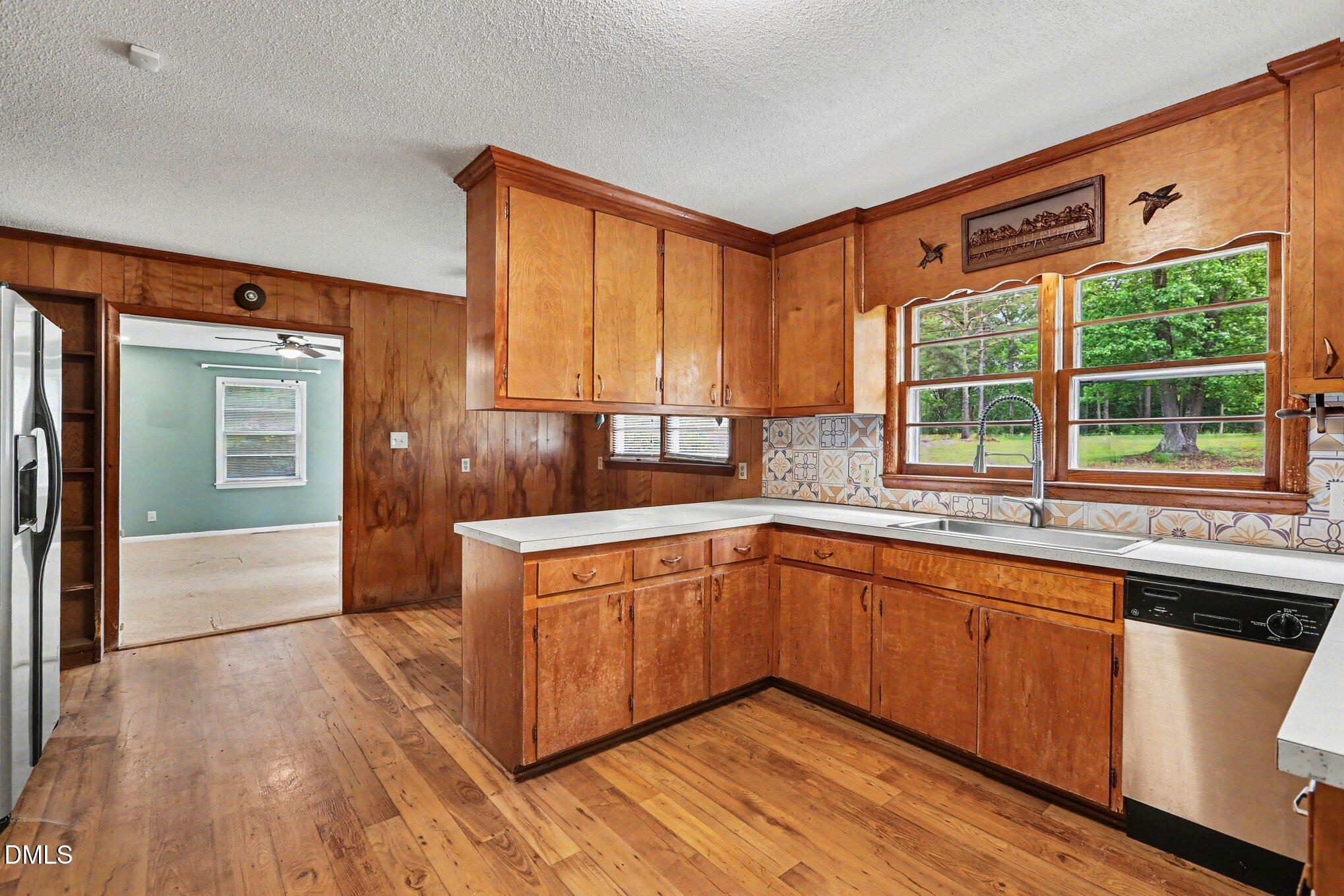 6725 Wimberly Road Willow Spring, NC 27592 - Photo 17 of 29 012_file_9113