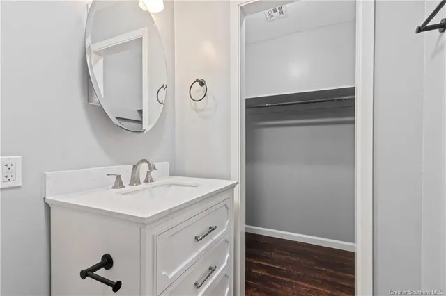 $220,000 | 821 Loree Street, Vinton, LA 70668