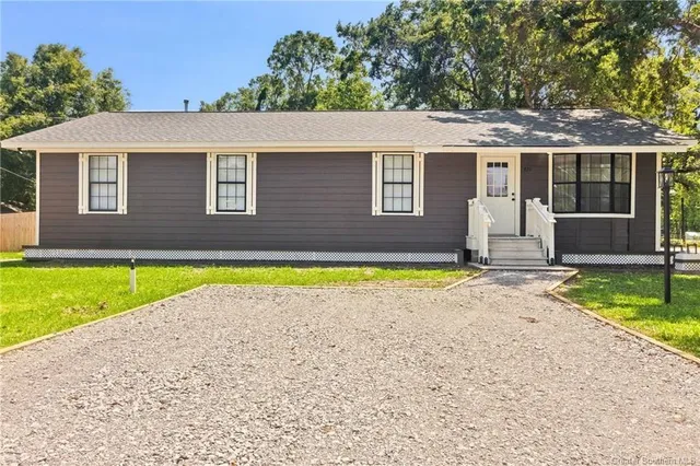 $220,000 | 821 Loree Street, Vinton, LA 70668
