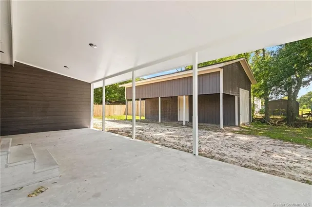 $220,000 | 821 Loree Street, Vinton, LA 70668