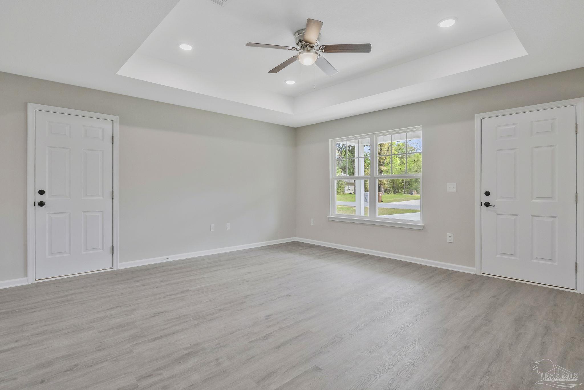 5597 Riviera Drive Milton, FL 32583 - Photo 8 of 47