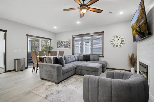$499,000 | 3007 15th Avenue Southwest, Austin, MN 55912
