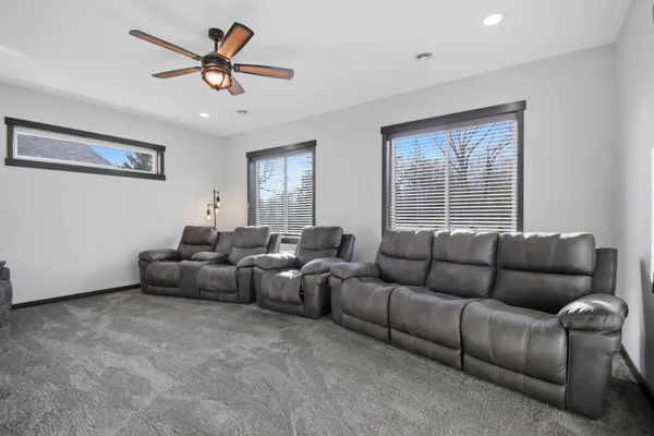 $499,000 | 3007 15th Avenue Southwest, Austin, MN 55912
