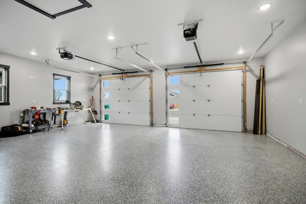 $499,000 | 3007 15th Avenue Southwest, Austin, MN 55912