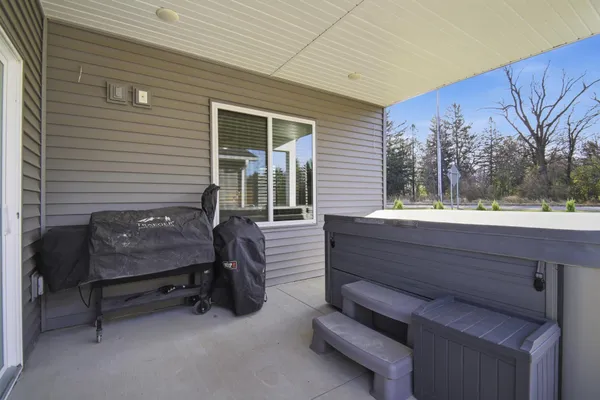 $499,000 | 3007 15th Avenue Southwest, Austin, MN 55912