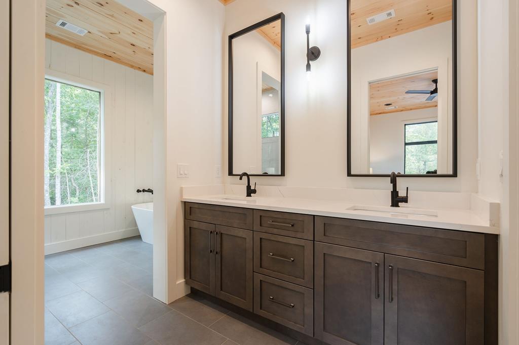 80 Harrison And Ada Road Blue Ridge, GA 30513 - Photo 36 of 97