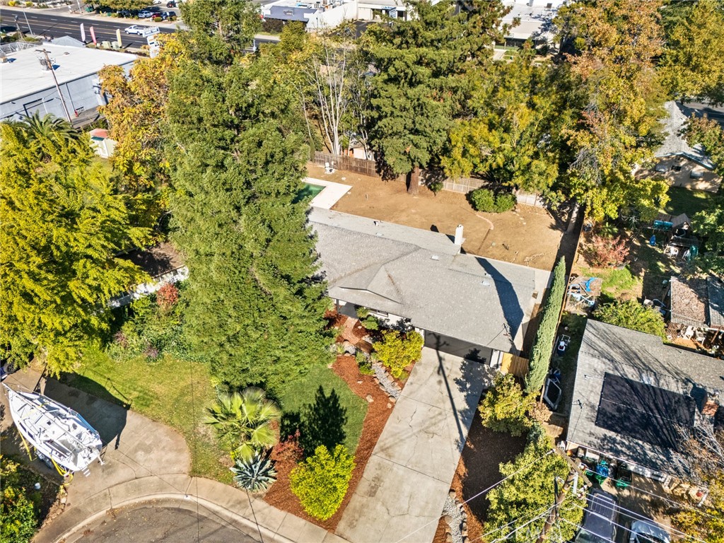 8 Cottage Circle Chico, CA 95926 - Photo 34 of 46 a picture of a yard