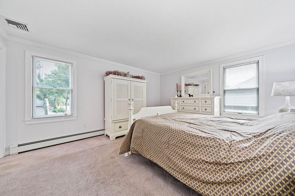 18 Inman Road Weymouth, MA 02188 - Photo 12 of 24 Gallery Image 12