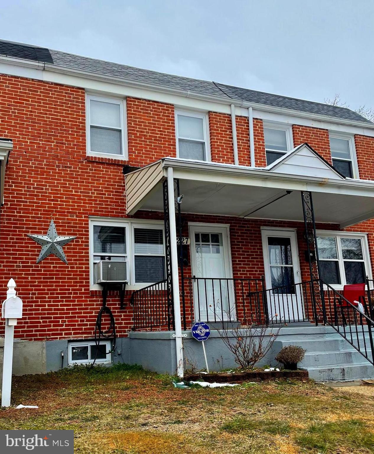 1227 Haverhill Road Baltimore, MD 21229 - Photo 1 of 17 Gallery Image 1