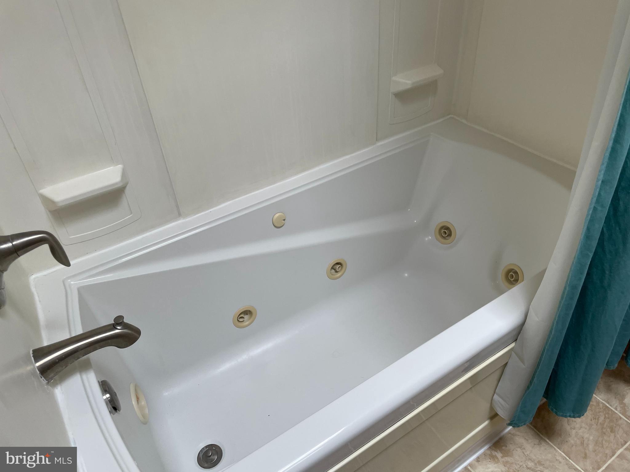 1227 Haverhill Road Baltimore, MD 21229 - Photo 10 of 17 Gallery Image 10