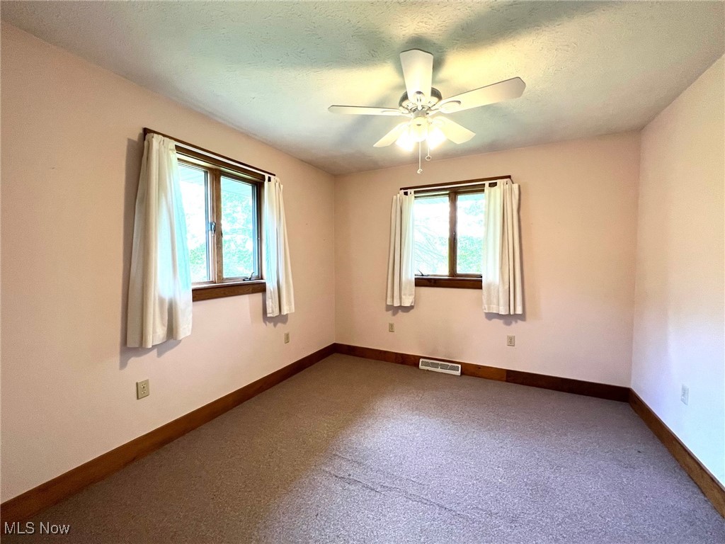 11075 Auburn Road Chardon, OH 44024 - Photo 28 of 39 Gallery Image 28