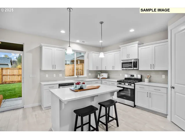 $556,688 | 1547 Millican Crk Street, Lafayette, OR 97127