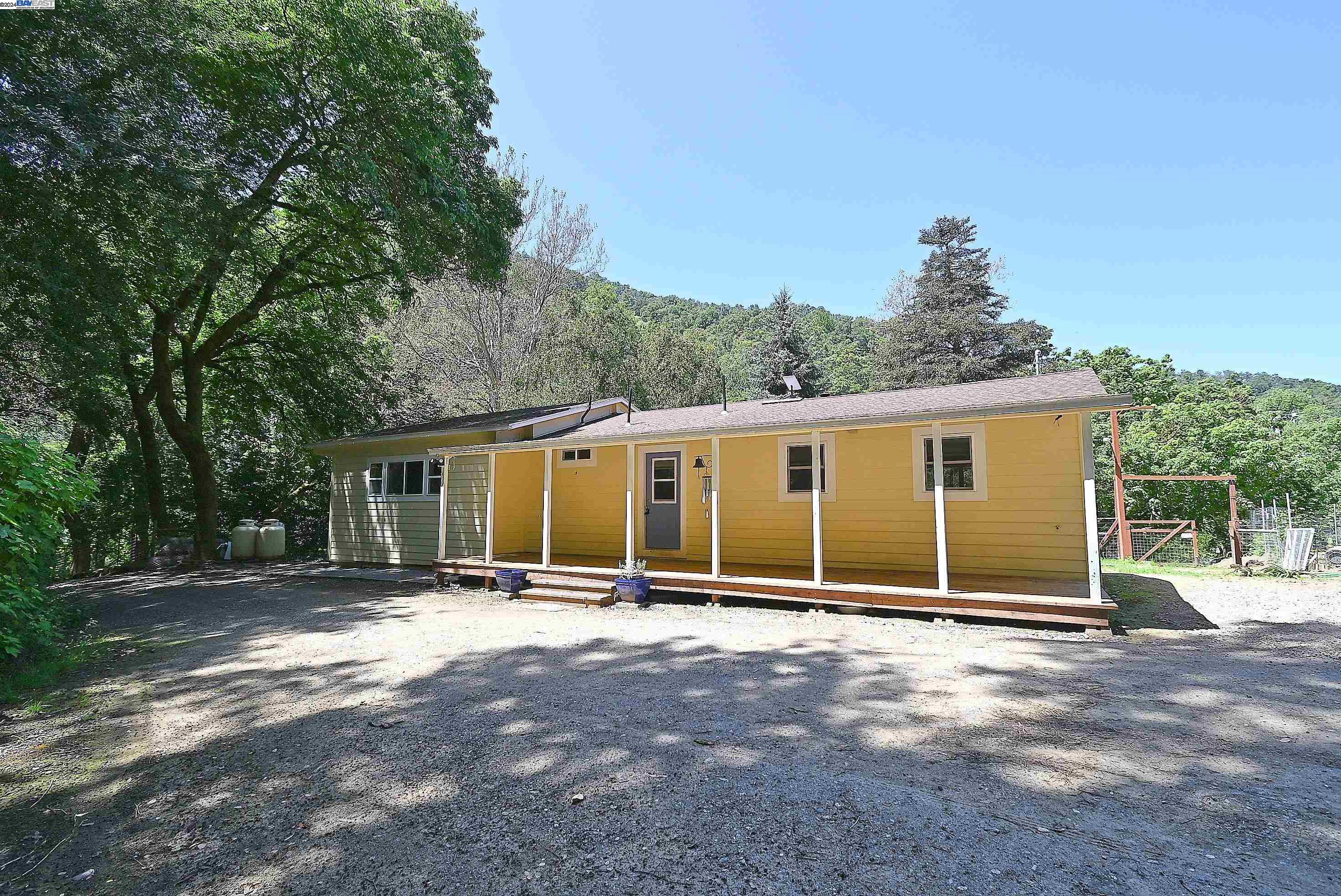 36210 Palomares Road Castro Valley, CA 94552 - Photo 1 of 1 Gallery Image 1