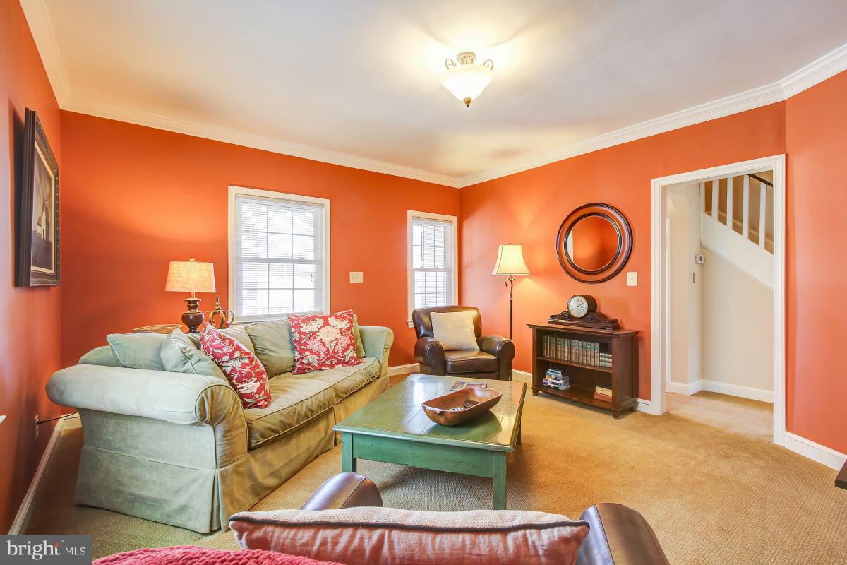 17141 Old Baltimore Road Olney, MD 20832 - Photo 13 of 30 Living Room